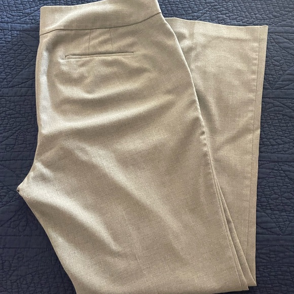 Ann Taylor Dress Pants Women Size 14 Gray Casual Pockets Flat Front Straight Leg - Picture 3 of 13